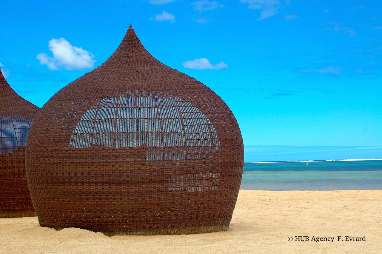 Plage lounge dans le sud